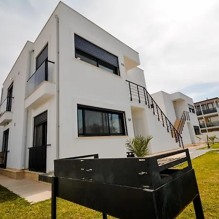 300m To 2 Bedroom Upstairs Flat With Pool A2 - Yeni Dunya Bodrum