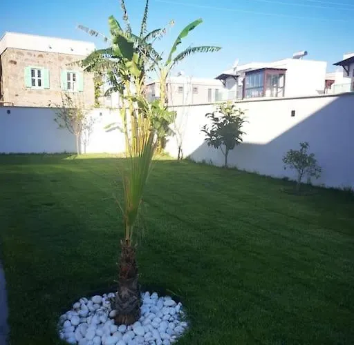 300m To 2 Bedroom Upstairs Flat With Pool A2 - Yeni Dunya * بودروم