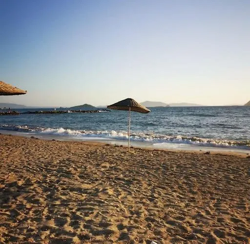 300m To 2 Bedroom Upstairs Flat With Pool A2 - Yeni Dunya Apartment