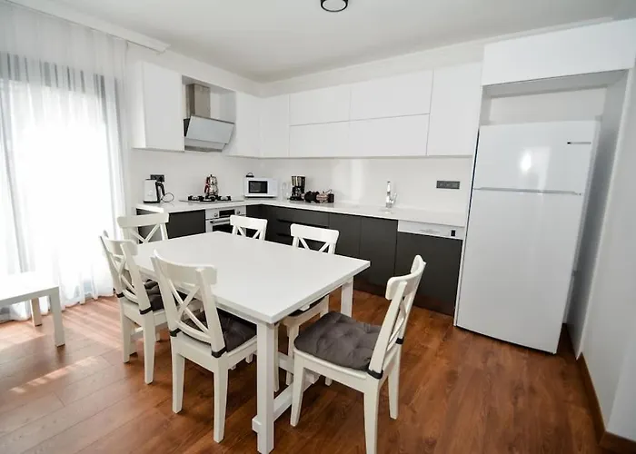 300m To 2 Bedroom Upstairs Flat With Pool A2 - Yeni Dunya شقة بودروم