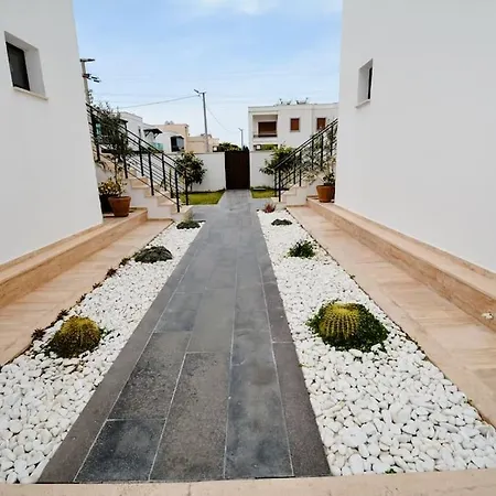 300m To 2 Bedroom Upstairs Flat With Pool A2 - Yeni Dunya