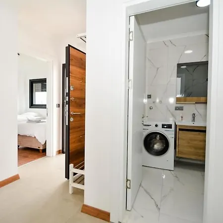 300m To 2 Bedroom Upstairs Flat With Pool A2 - Yeni Dunya Appartement